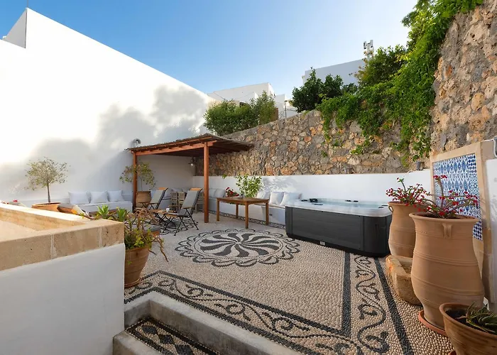 Eleni With Hot Tub And Acropolis View