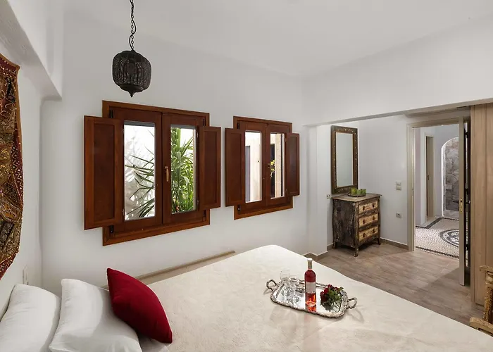 Villa Eleni With Hot Tub And Acropolis View