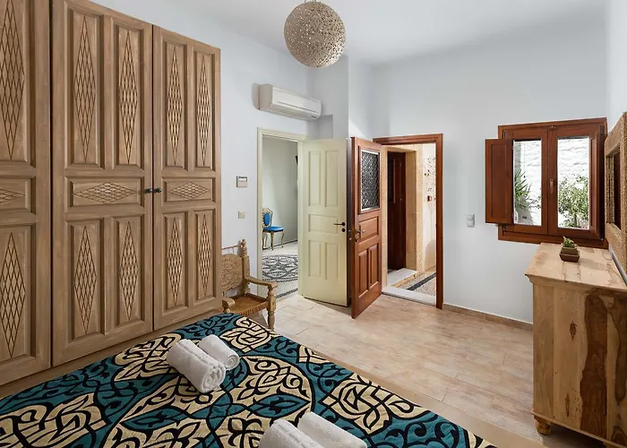 Eleni With Hot Tub And Acropolis View *