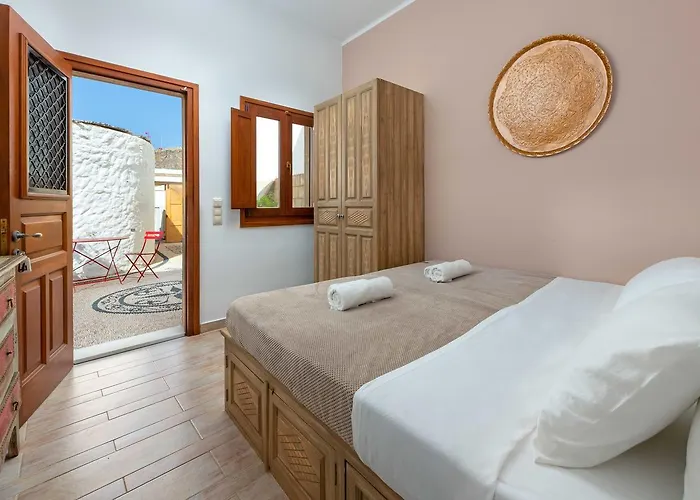 Eleni With Hot Tub And Acropolis View